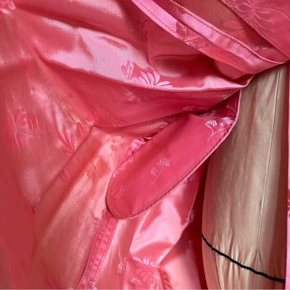 Vintage Dynasty for Lord & Taylor Kimono Jacket✨Pink Satin Brocade✨Cool history - Picture 8 of 17
